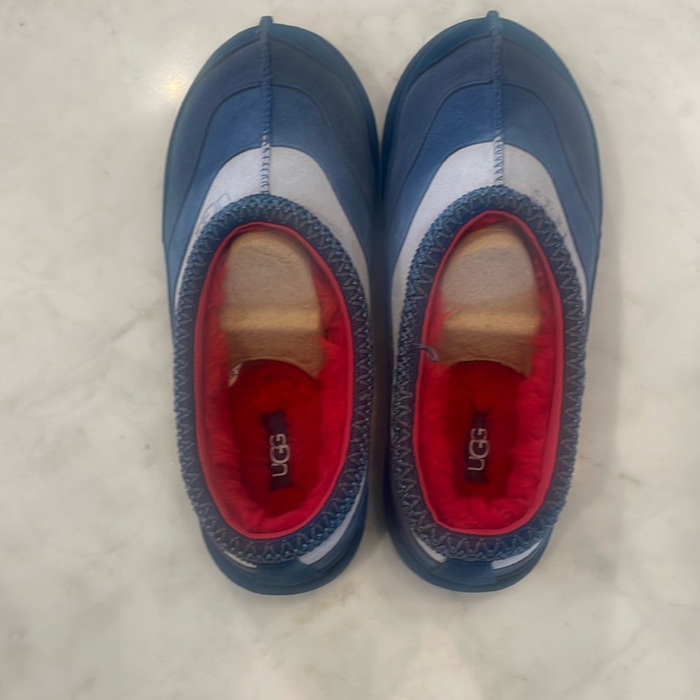 UGG Tazmin Men’s Blue suede size 9